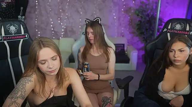 Angy_Netal - show tits ( Natasha or Lexi)