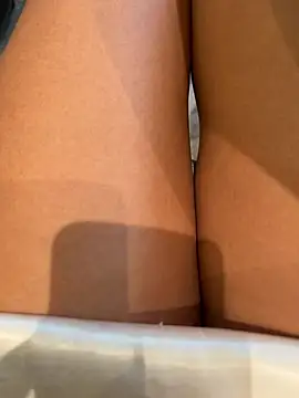 HoneyNana2000 - Let take off my underwear in the mall😛
