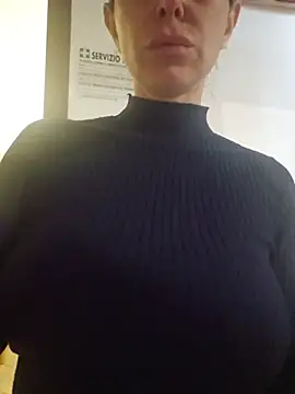 AmandaArt - Public tits