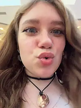 Lucy-joy - mmm SLAP HUGE ASS