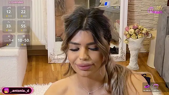 Bella_Posh - Happy pussy, happy life!