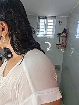 Bristy--- - Boobs in oil