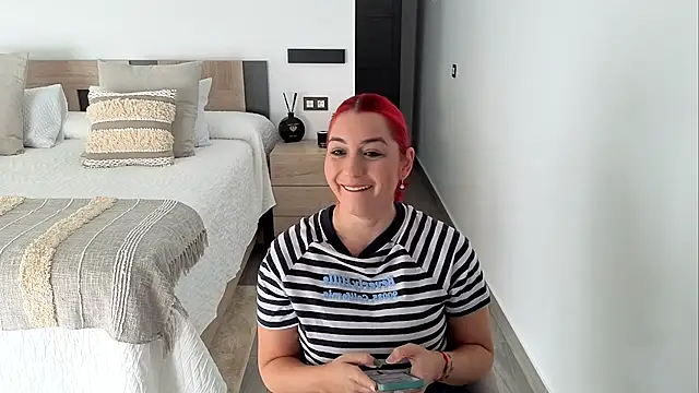 Morninglorytv - enseño los dos piercing