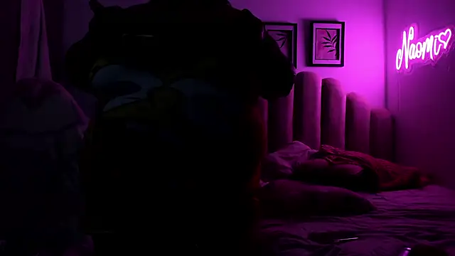 Naomi_Asasha - suck a dildo