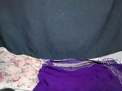 Zari_wet - finger pussy