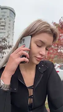 KikiWatson - Show ass in public 💦🤩