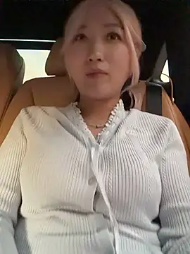 Winter11 - 出租车🚕突袭直播漏奶tits
