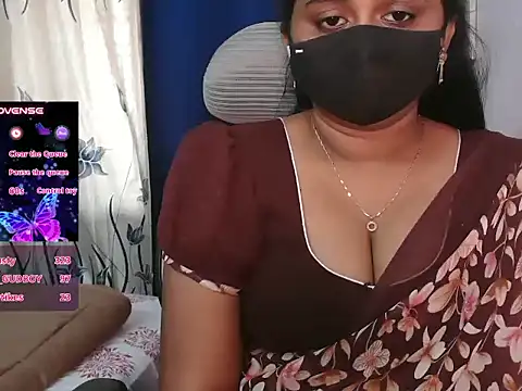Pavani-Darling - ice on boobs in 5 mins
