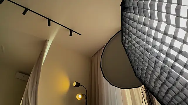 Bianca_lawwson_ - put fingers in my pussy and enjoy