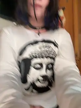 YourLittleDevil - dildo in the pussy