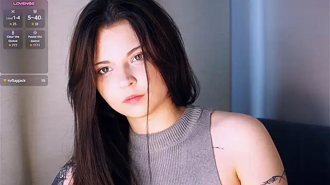 JohanaSugerak - bite my lipss