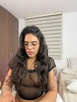 Alessia-ferrer1 - show shower