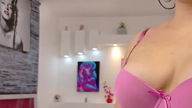 Lilith_ks - fingers in pussy x 3 minutes