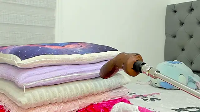 Elizabeth_18_ - BIG SQUIRT