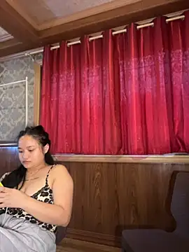 Vien_pussy69 - RIDE DILDO IN DOGGY POSE