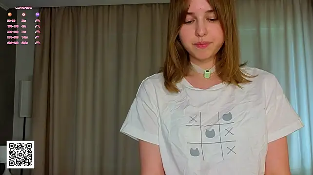 SunnySikarskie - Dance around to show my outfit