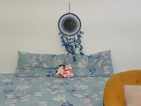 Yours-ishu - full nude show