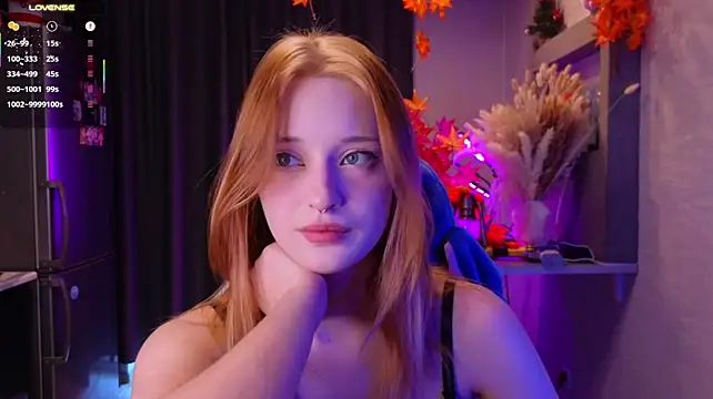 Hisoka_akerley - Massage my boobs close to cam 🎃😎💪