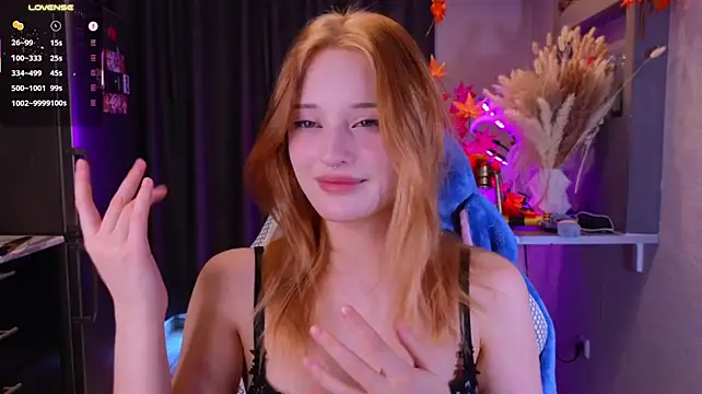 Hisoka_akerley - Massage my boobs close to cam 🎃😎💪