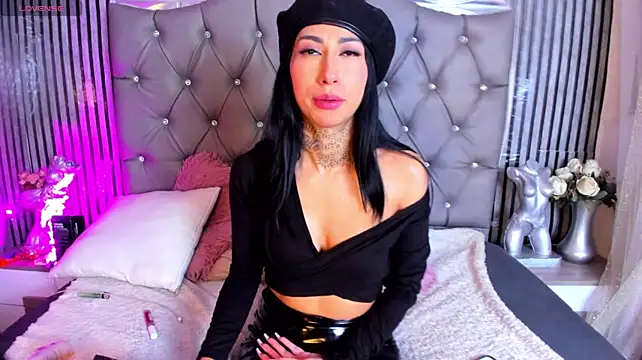 Amy-James - SQUIRT