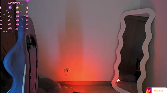 Kylie_Wet - 👀🍒 Show and Play Boobs 💦