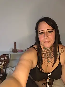 BrandiBlack - Show my Boobs 3min🍒