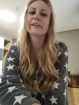 SweetGermanGoddess - 🍑 Stand Up and Slap Ass 10x HARD