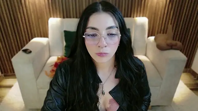 Vampiregirl-dirty - 5 fingers in ass + squirt