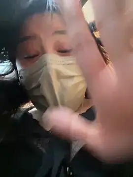 Xiao-mo520 - 美导老师下班兼职，咖啡厅偷玩小粉，刺激，敏感体质易失控，完成目标无内衣揉胸