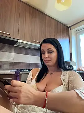 Hotmomcheckk_ - Creamy kitty/ Fingering close up!🥵🔥
