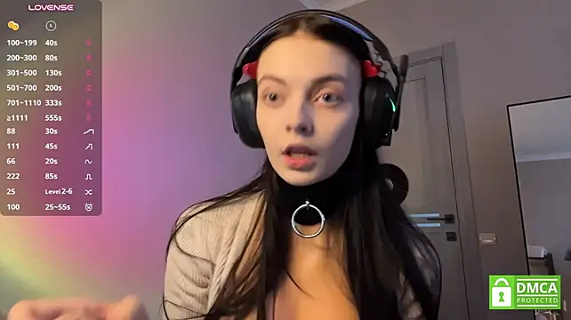 ReikoBartone - Lick lips close to cam!