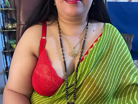 Curvy_Vincy4 - MAKE MY KARWACHOUTH SPECIAL ❤️