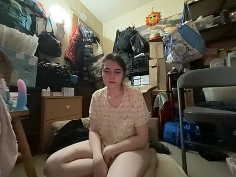 Snowbunnycake_131 - Pink/blue dildo in pussy group show 60tk