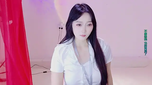 Luna1314 - 换顶级服装到下播