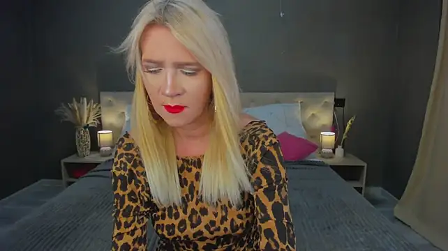 Karlen-Griessis - Spank your wet ass in doggy