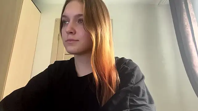 Arimy - I show my sexy legs, feet up close