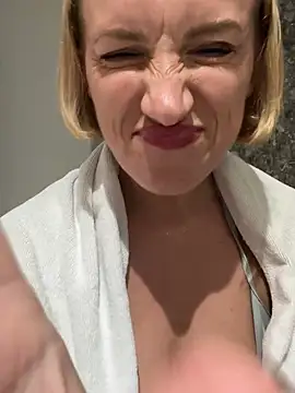 UmaTruewoman - Massage amazing boobs