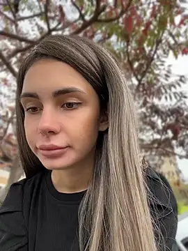 SandraCarter - Play with nipples in public