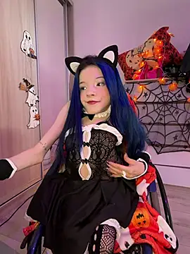 MiniSophiaa - Take off panties
