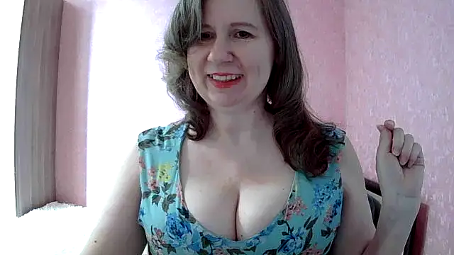 Starsan - Show tits and nipples