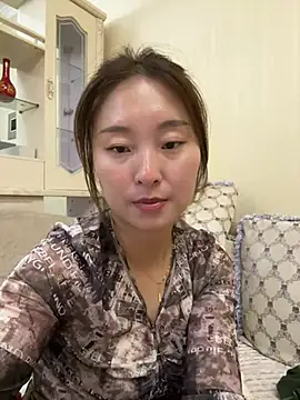 Lianer_520 - 平台首秀，希望哥哥们多多支持莲儿！