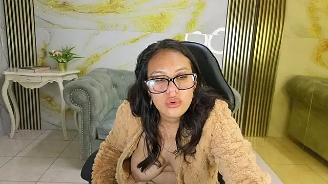 Luana_s - rub clit