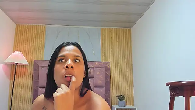 Naugthy_annie - Rubbing a Thong👙✨