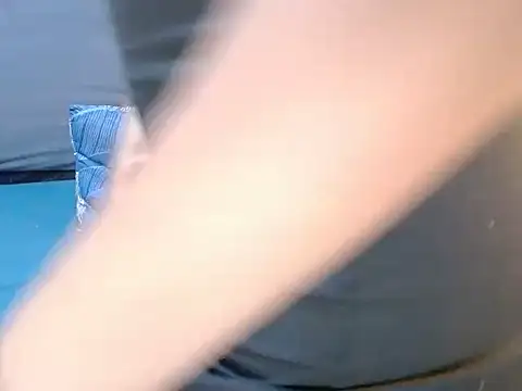 KinkyPetite18