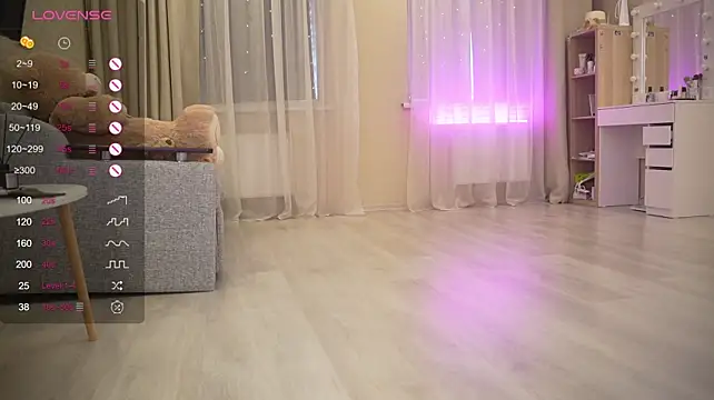 Bananalizzy - Slaps for pussy ♡