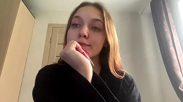 Arimy - I show my sexy legs, feet up close