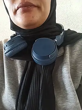 MisyonerNur - Dışarıda göğüslerini aç 😅