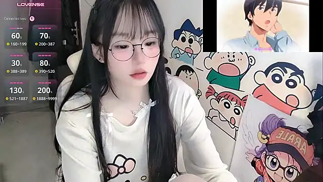 Angela-AMY - 气质美女三要素。胸小，话少，表情吊 脱光光留底裤