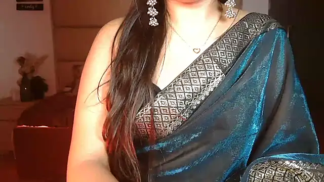 Isha_here - cream on boobs + 2min cntrl