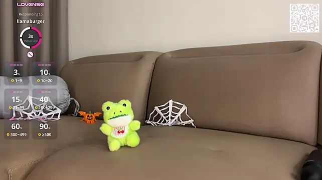 Lolatatee - Last tipper gets toy control for 3 mins!